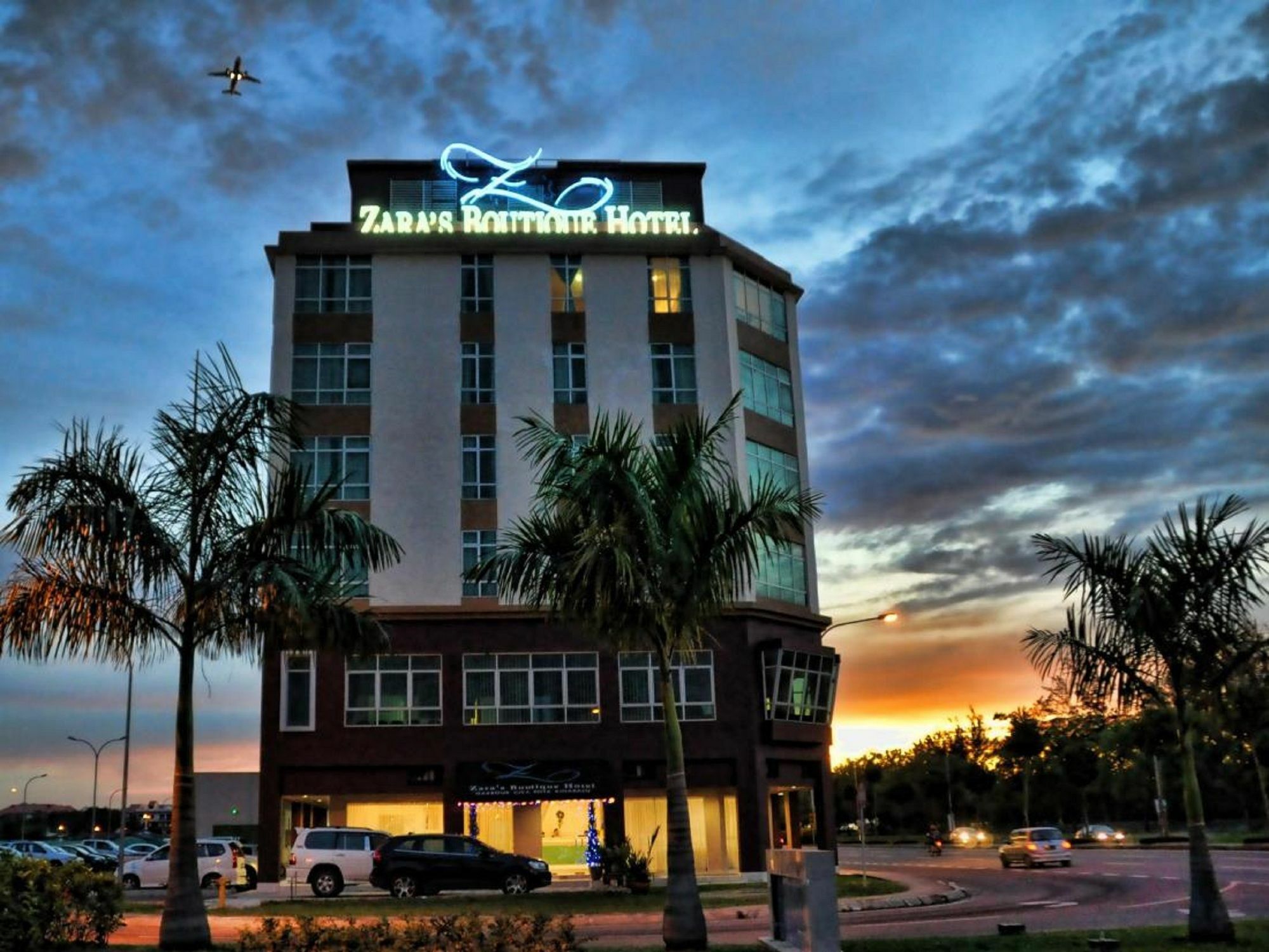 Zara's Boutique Hotel @ Harbour City Kota Kinabalu Extérieur photo